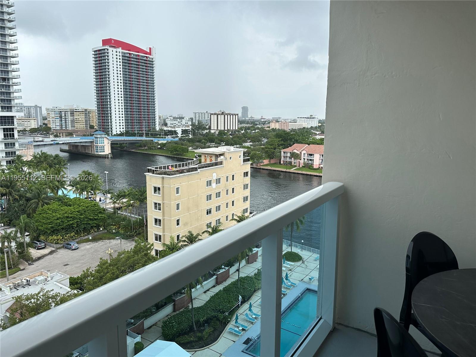 3800 S Ocean Dr # 1008