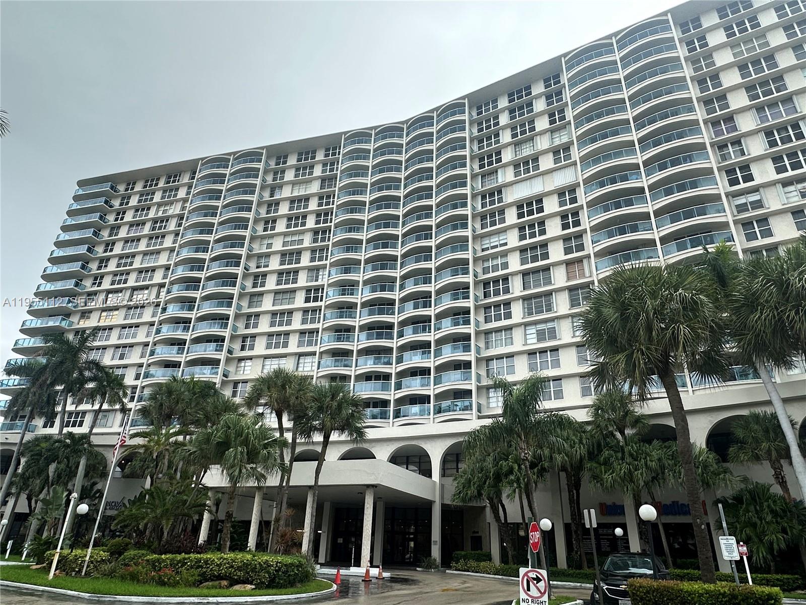 3800 S Ocean Dr # 1008