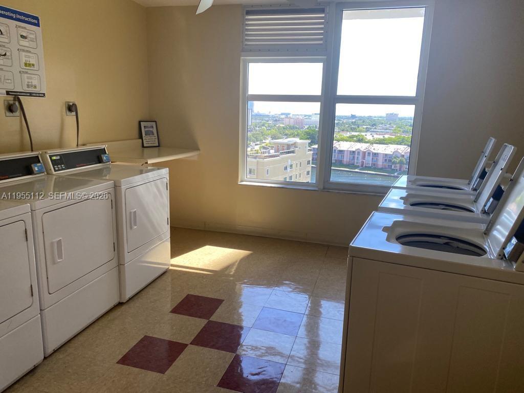 3800 S Ocean Dr # 1008