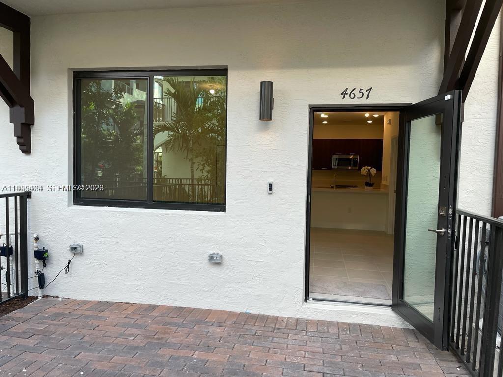 4657 NW 83rd Pkwy Unit: .