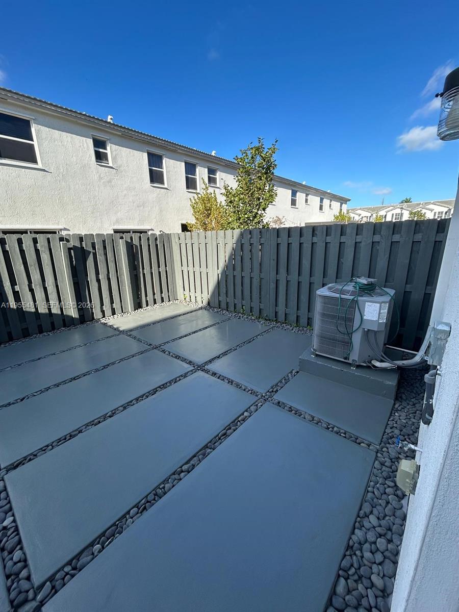 16243 SW 289 st # 16243