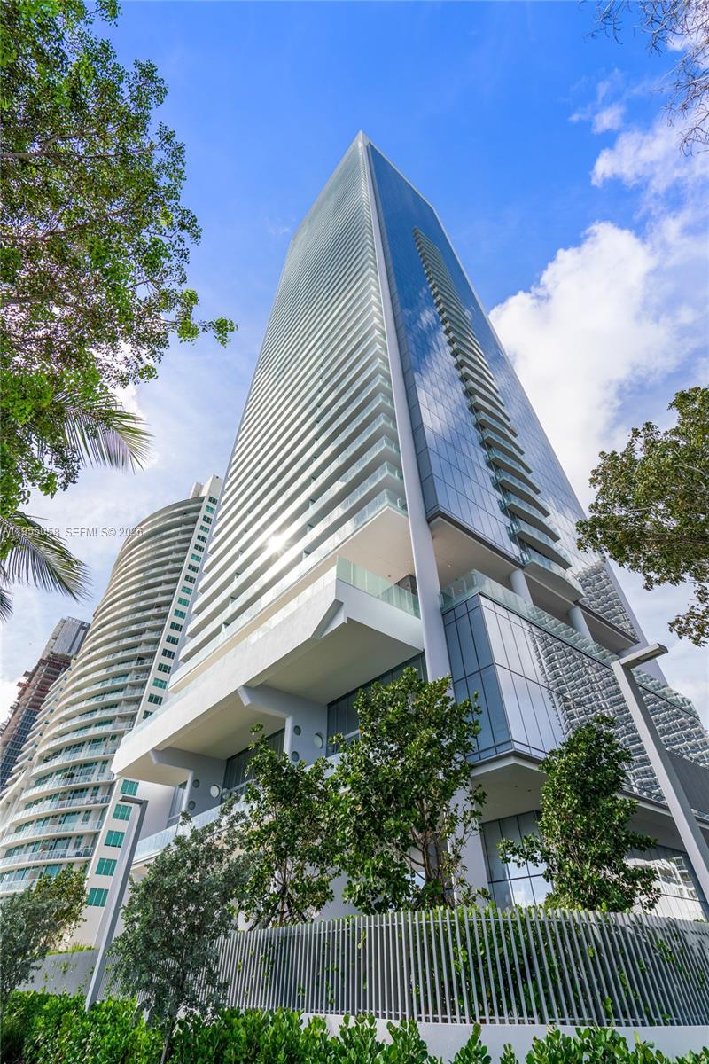 700 NE 26th terrace # 2904