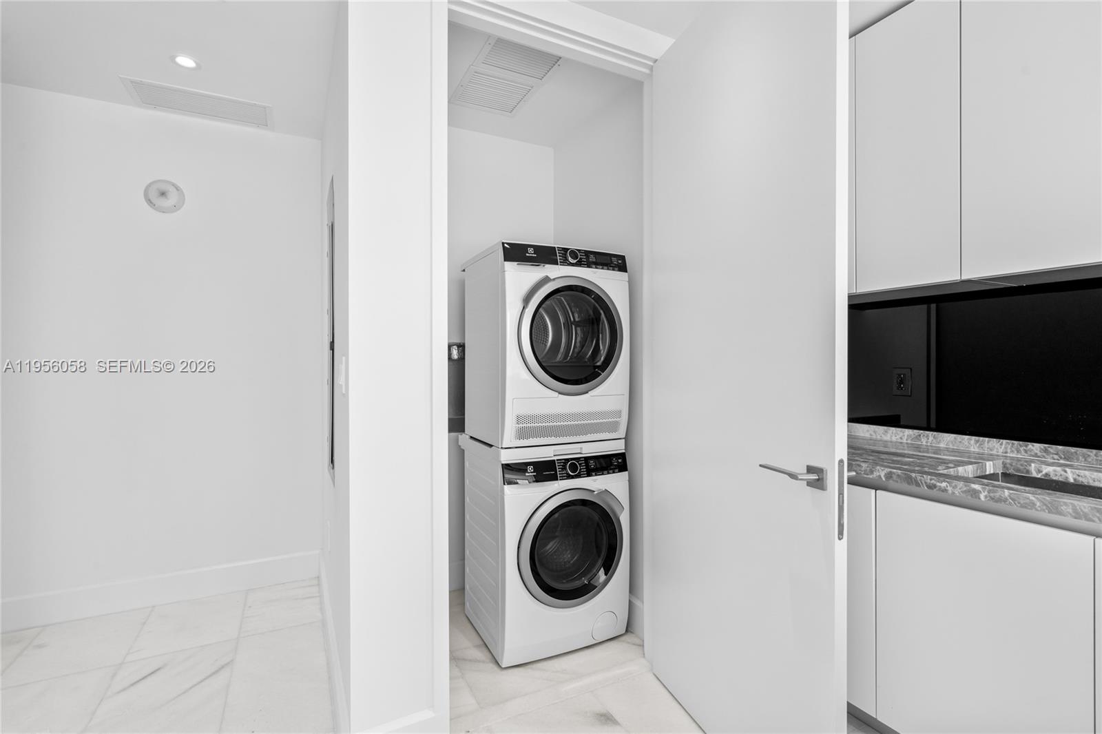 700 NE 26th terrace # 2904