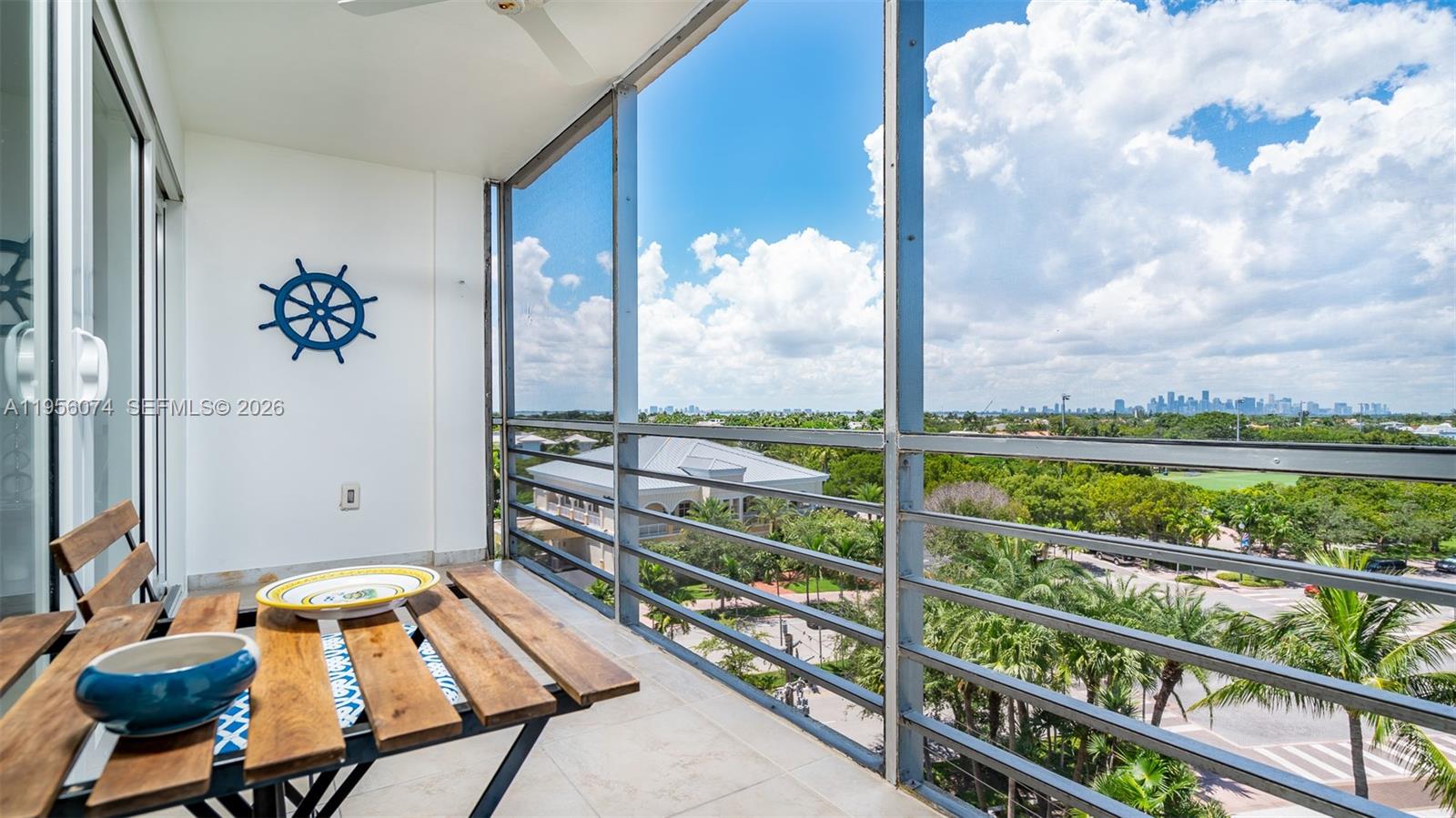 555 Crandon Blvd # 71
