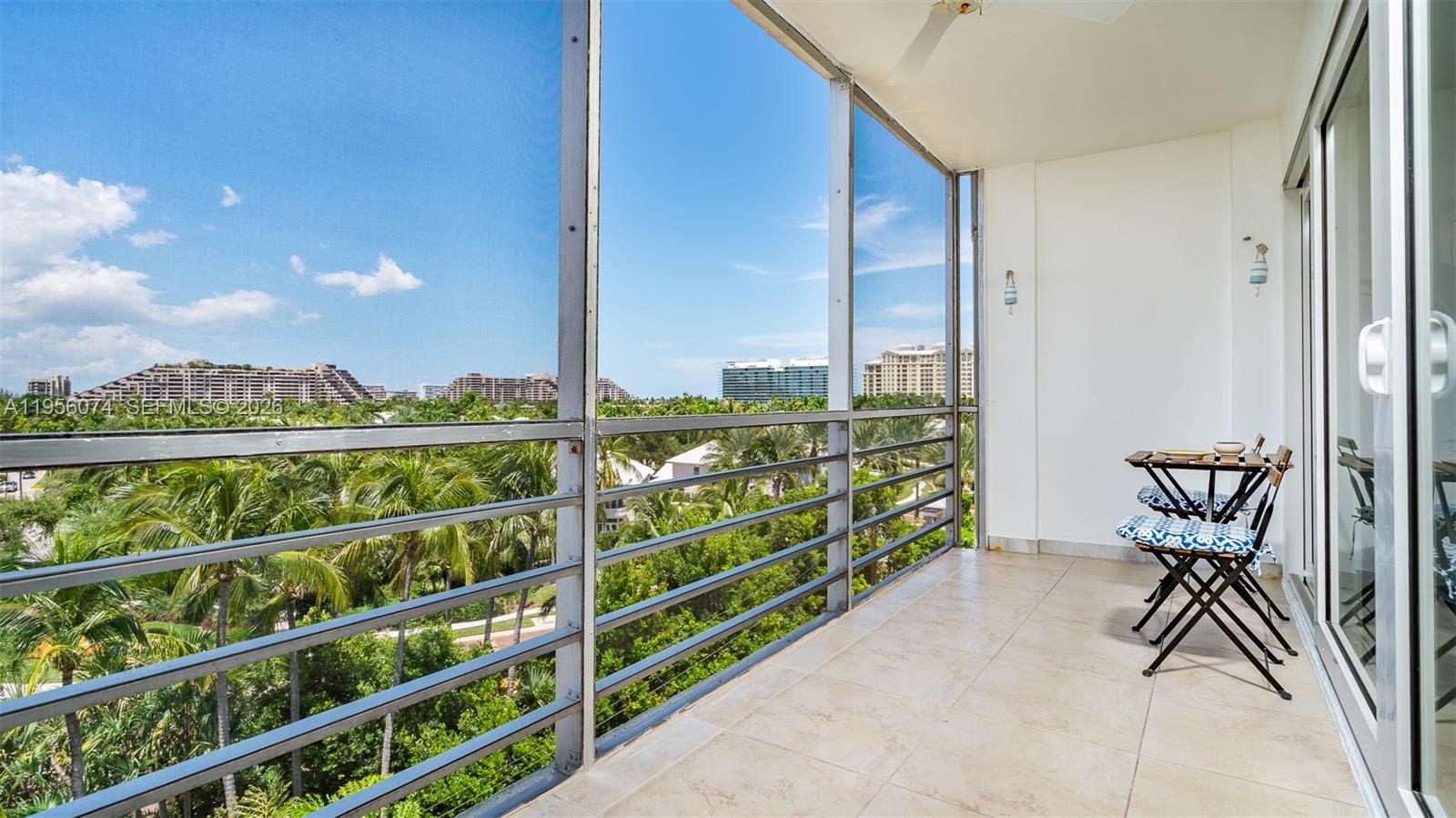 555 Crandon Blvd # 71