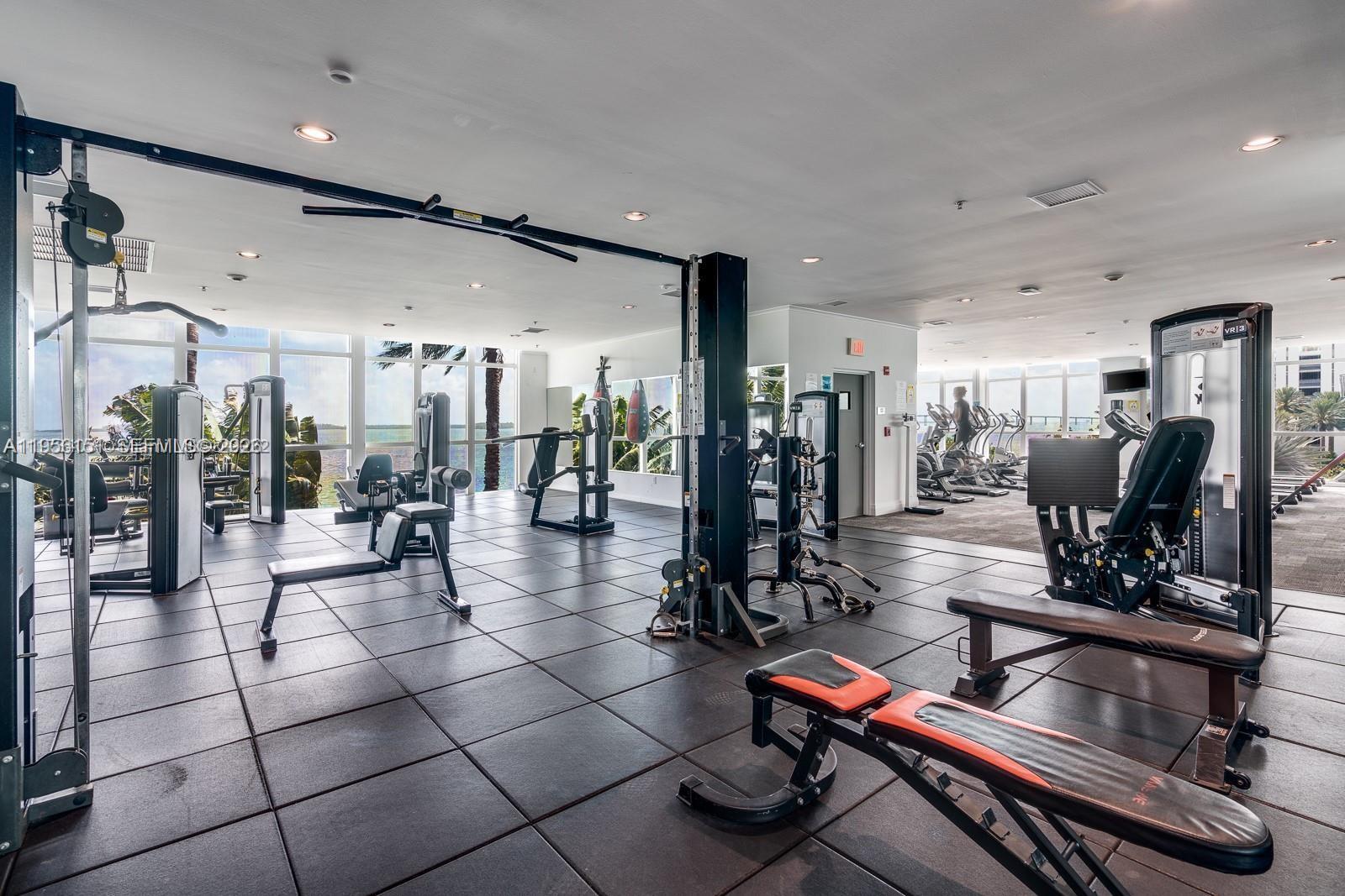 1155 Brickell Bay Dr # 1806