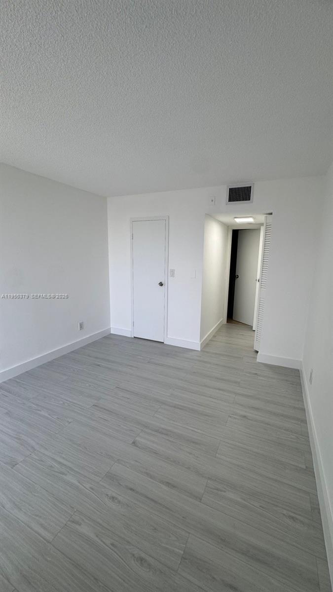 200 172nd St # 406