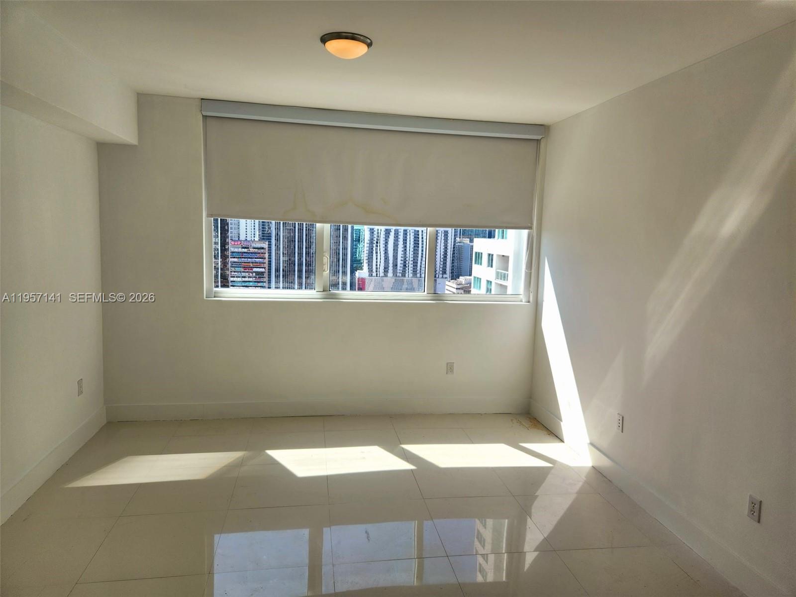 244 Biscayne Blvd # 2809