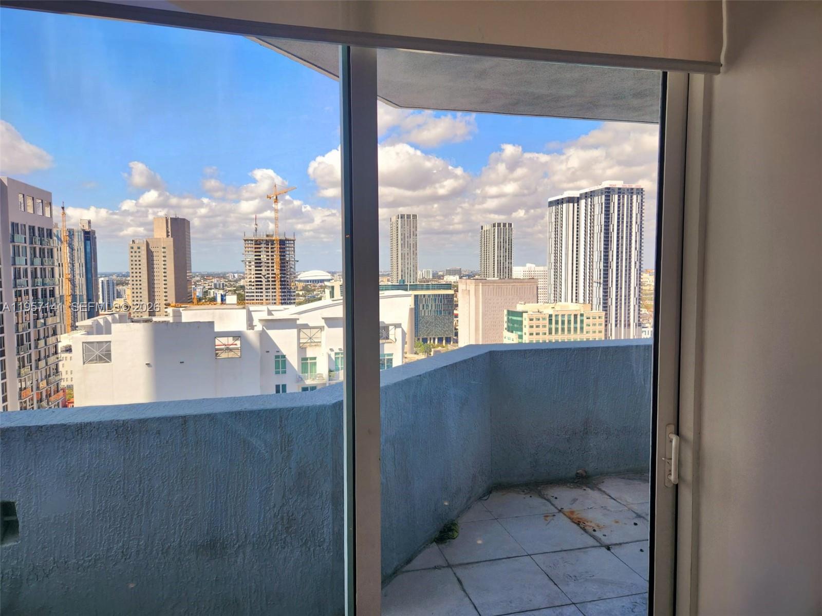 244 Biscayne Blvd # 2809