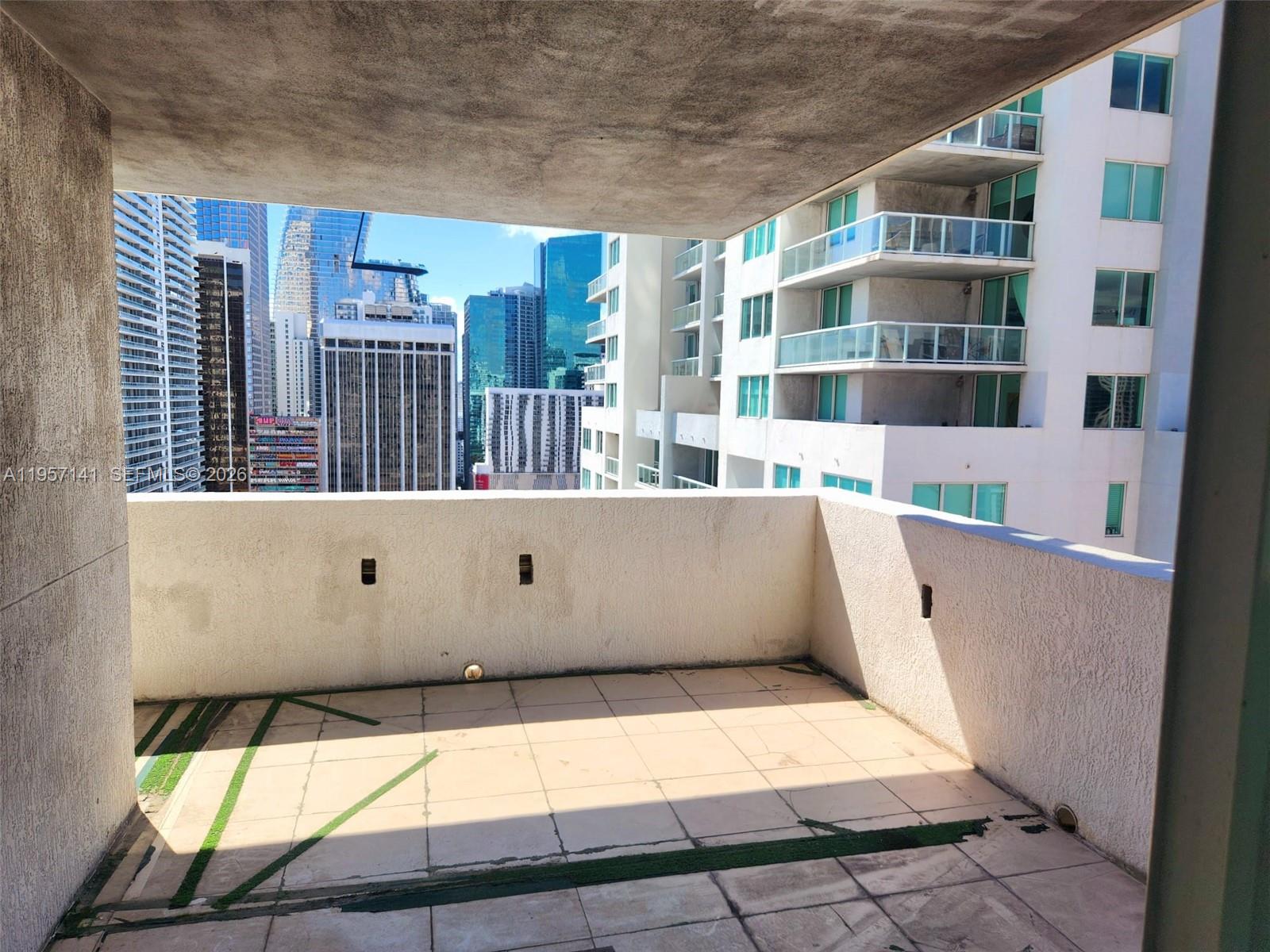 244 Biscayne Blvd # 2809