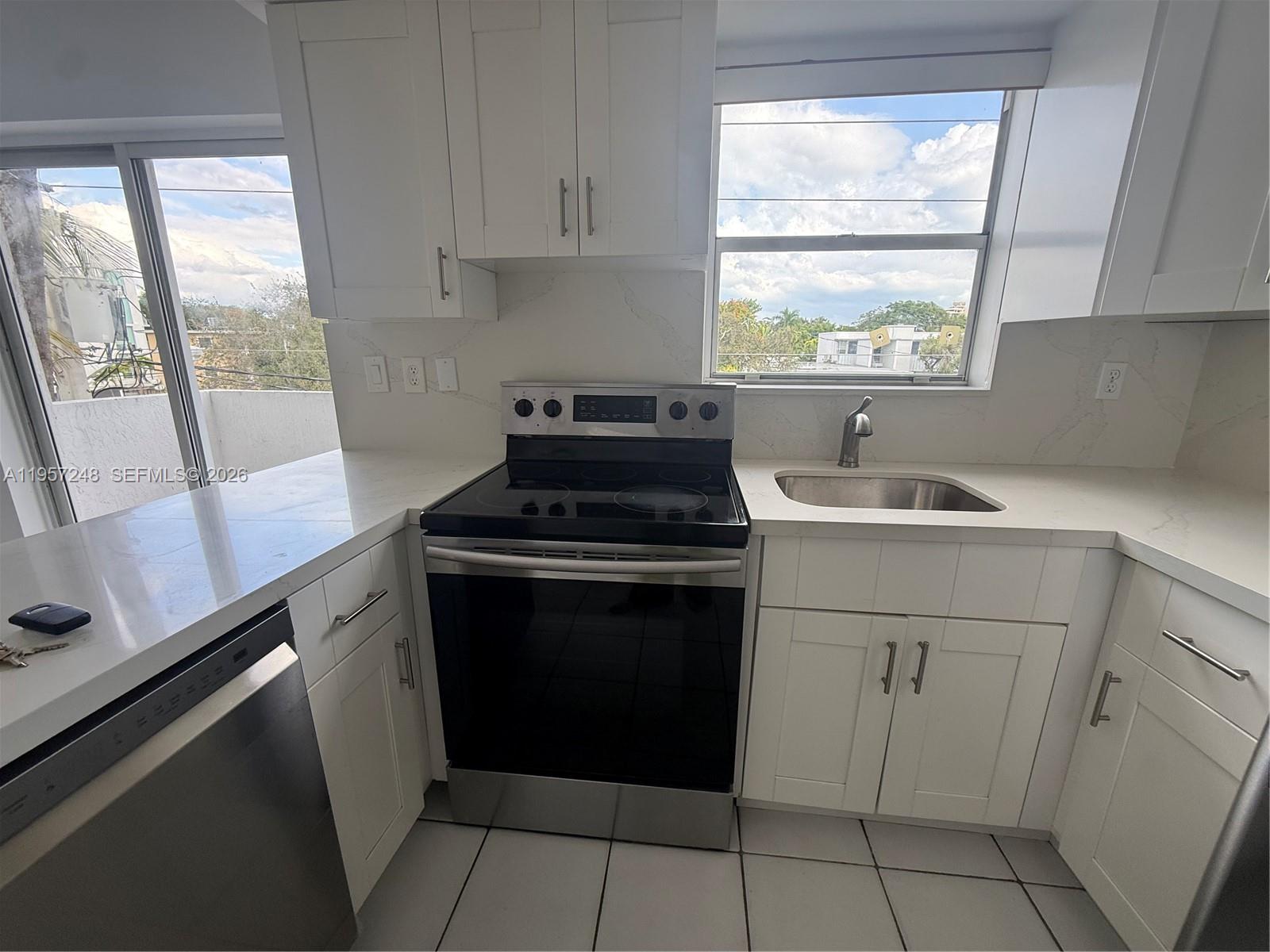 3052 SW 27th Ave # 301