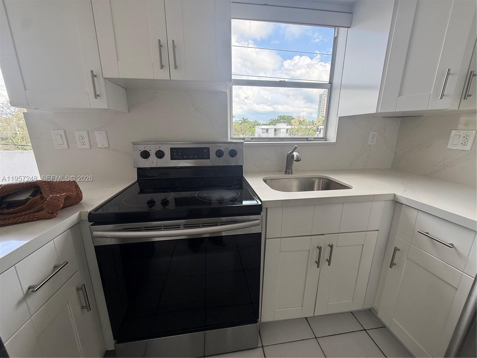 3052 SW 27th Ave # 301