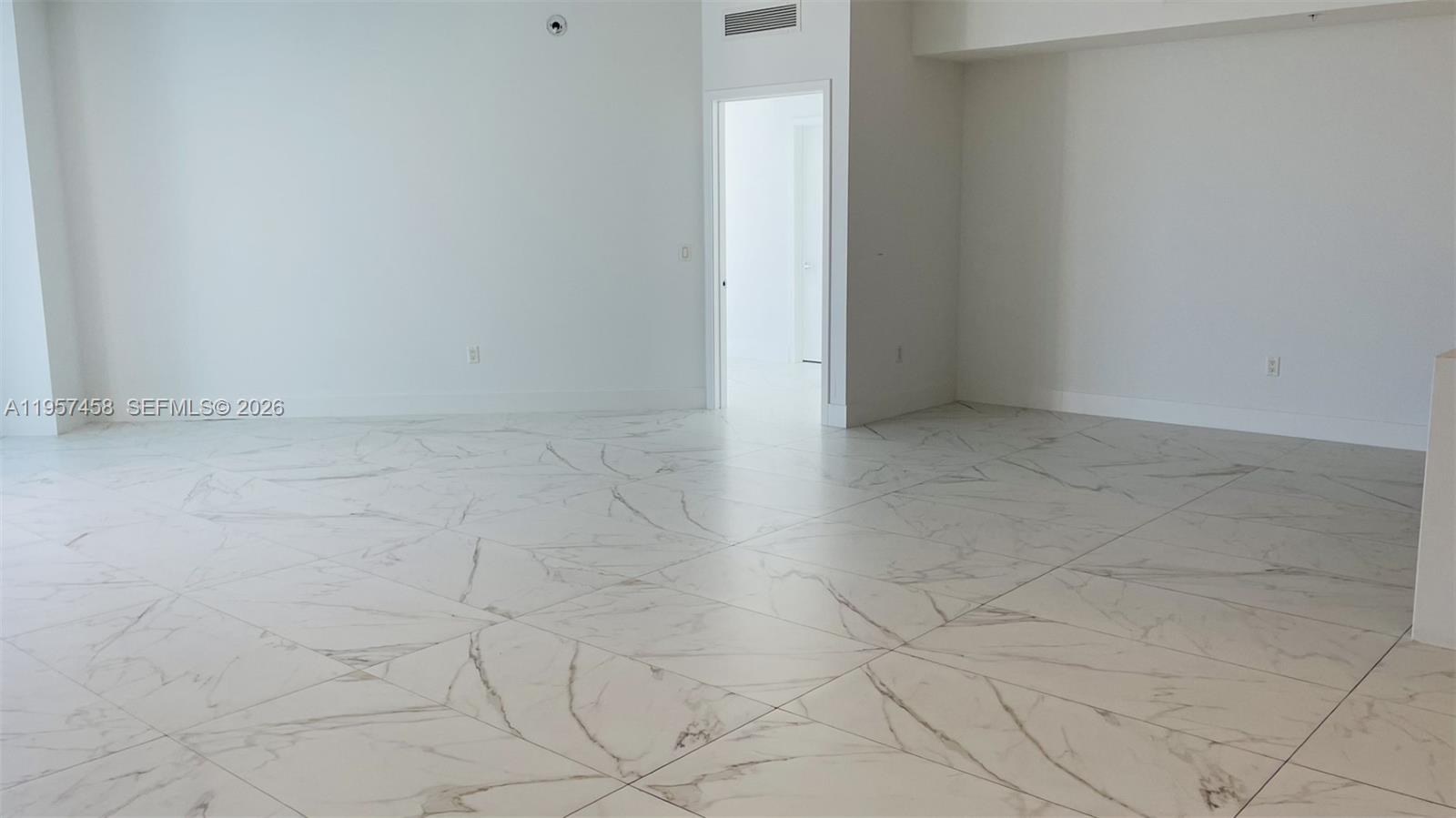 17301 Biscayne Blvd # 1907