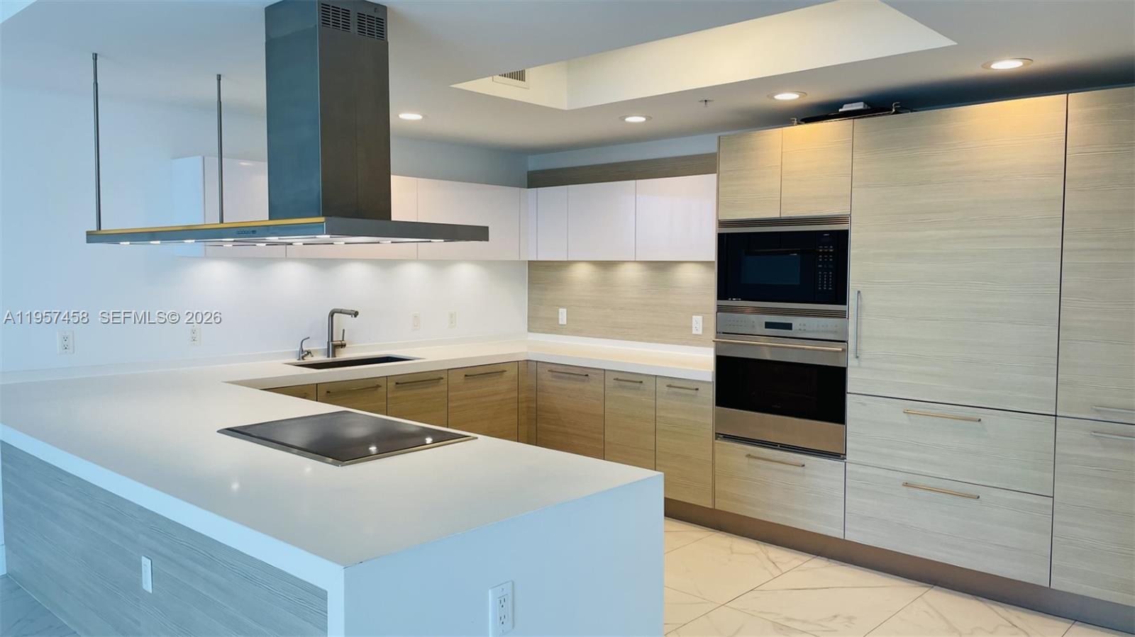 17301 Biscayne Blvd # 1907