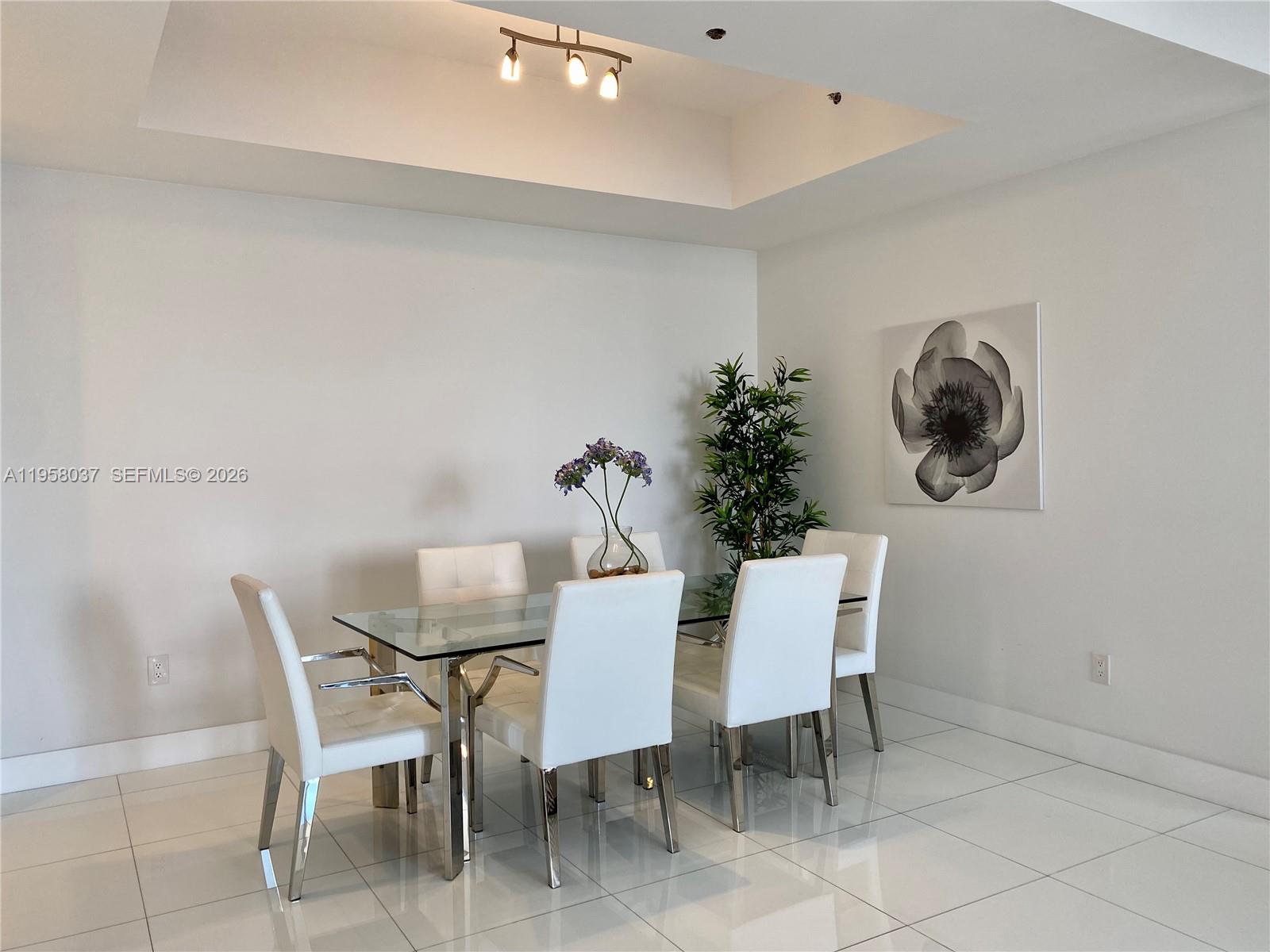 15811 Collins Ave # 1605