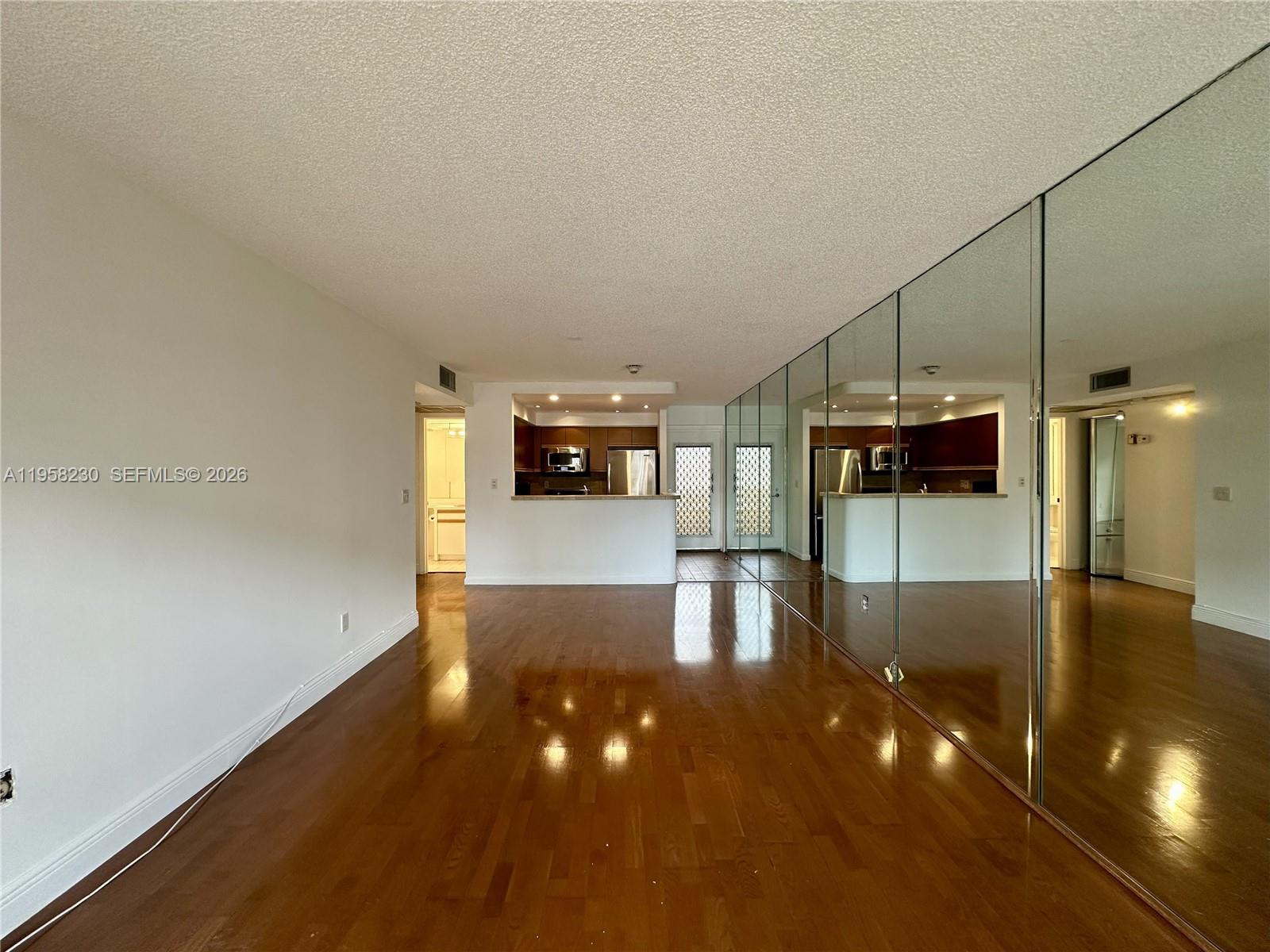 3545 NE 167th St # 204