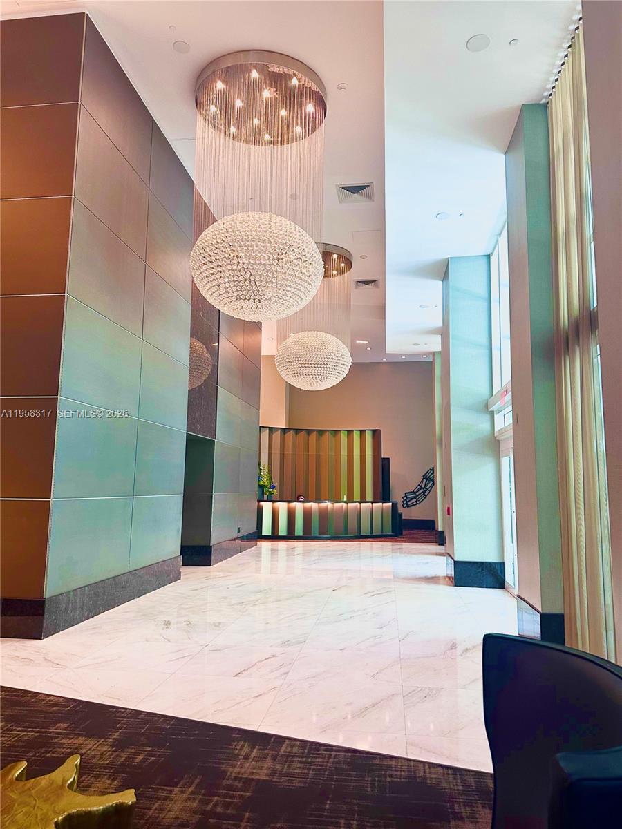 951 Brickell Ave # 3509