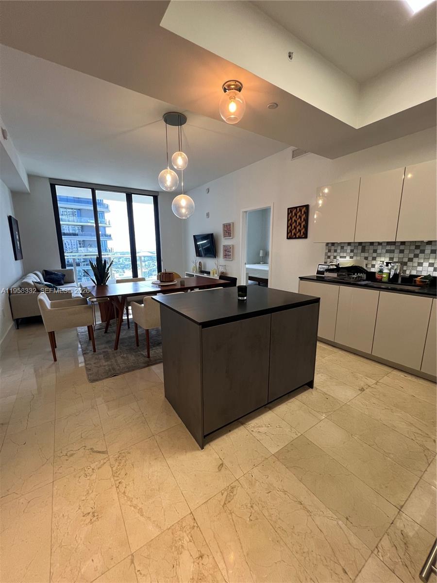1010 Brickell Ave # 4709