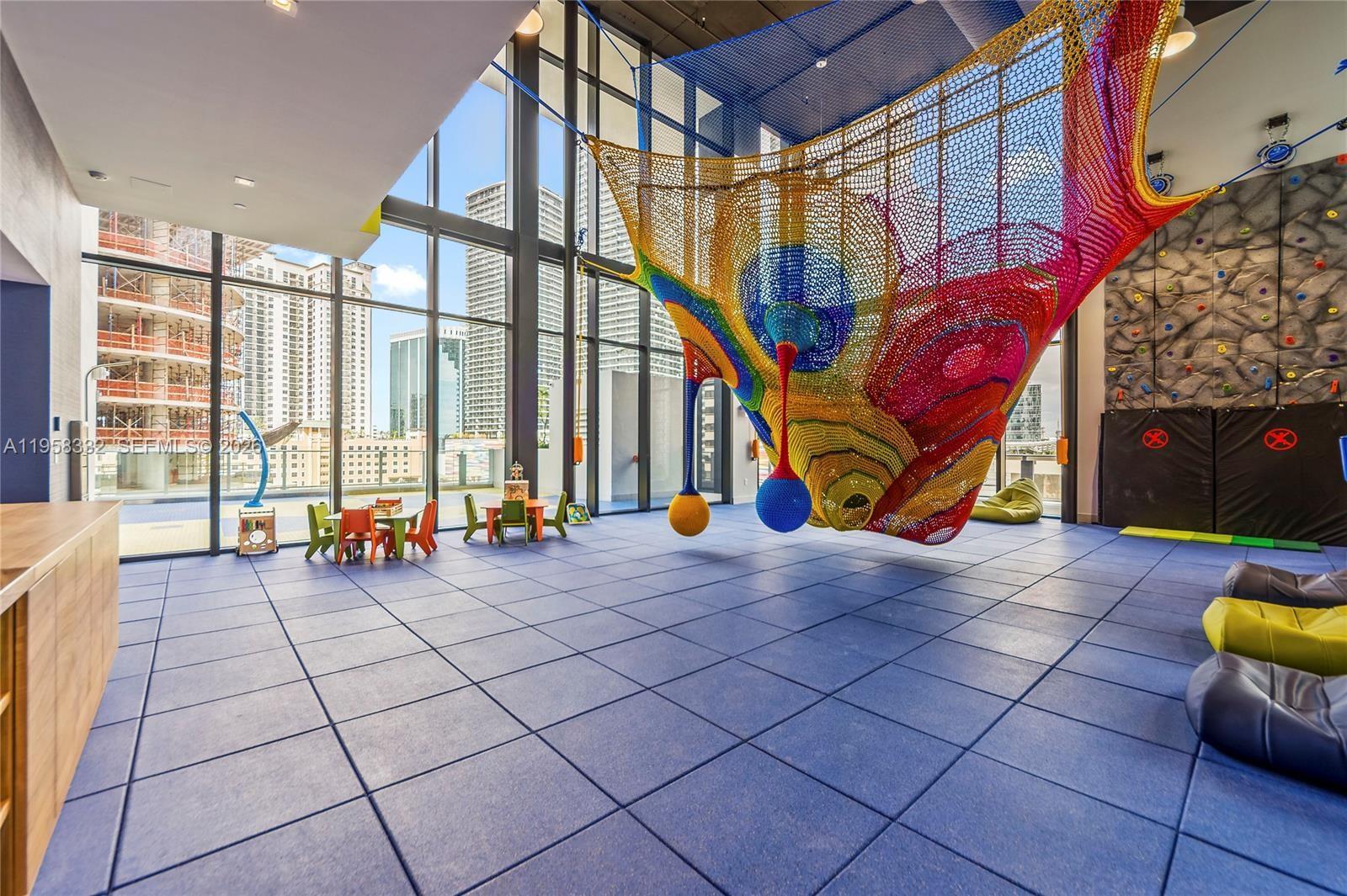 1010 Brickell Ave # 4709