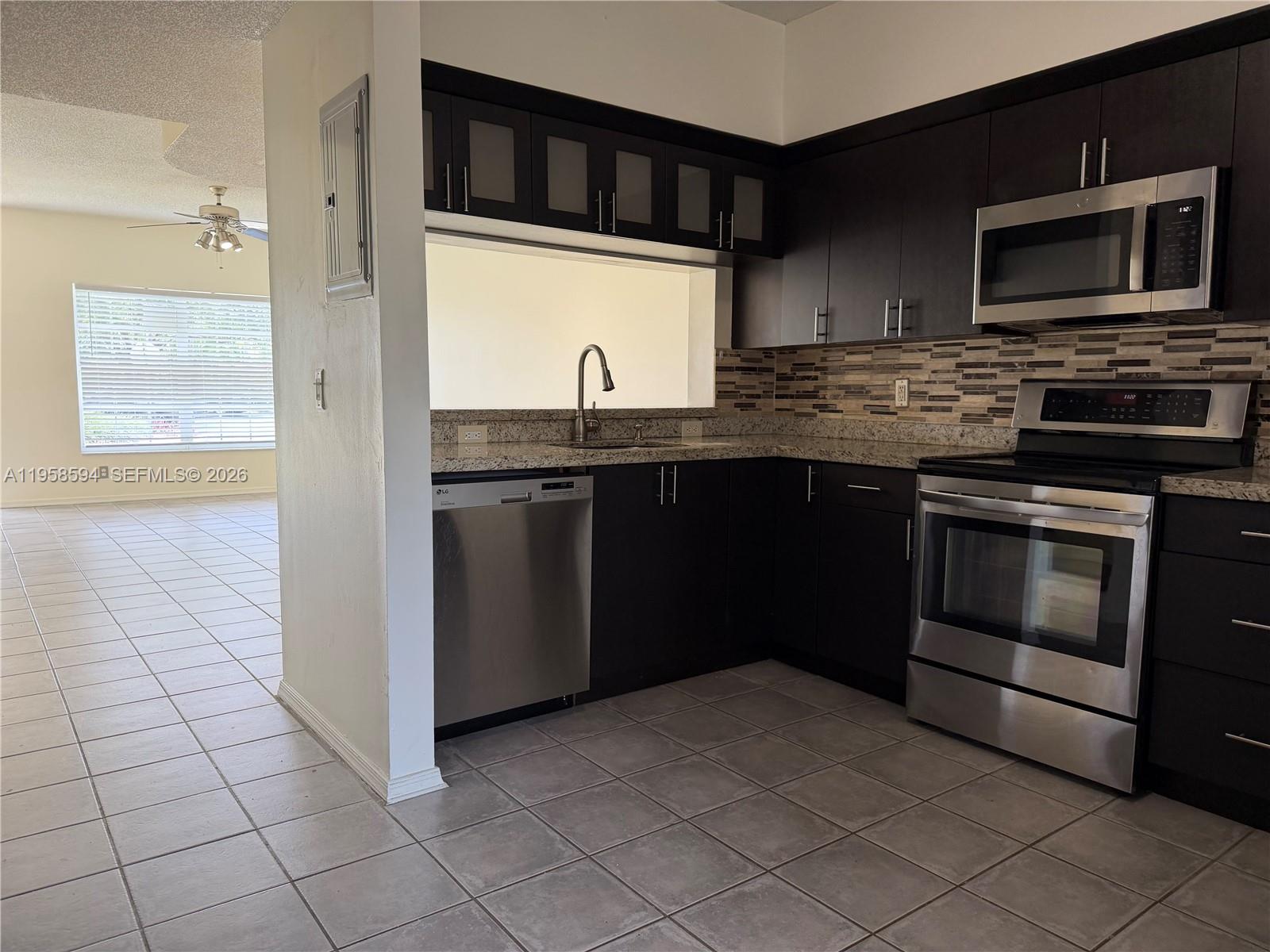 271 Duval Ct