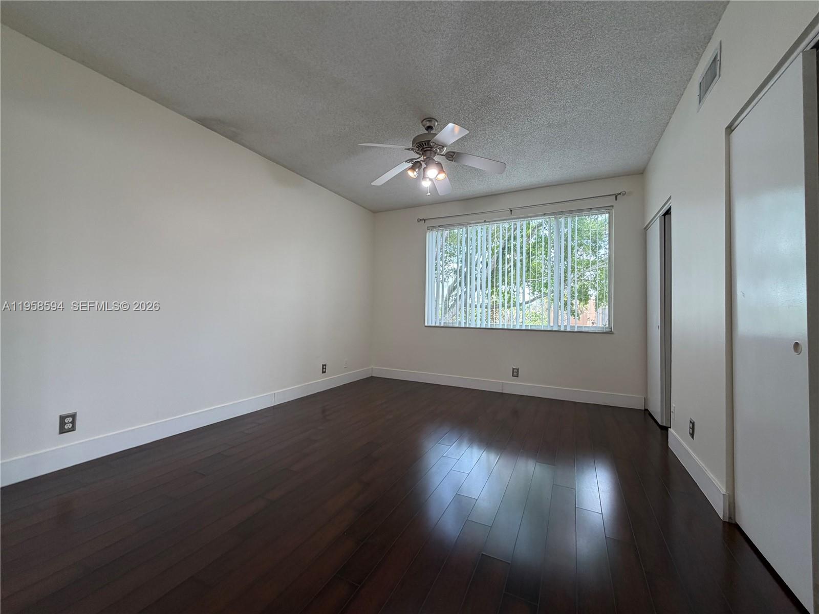 271 Duval Ct