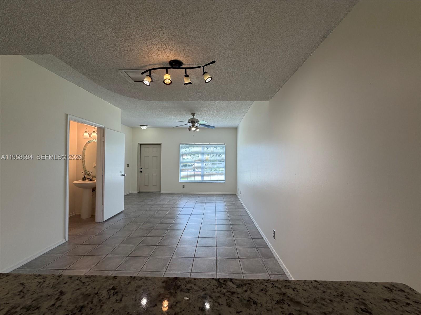 271 Duval Ct