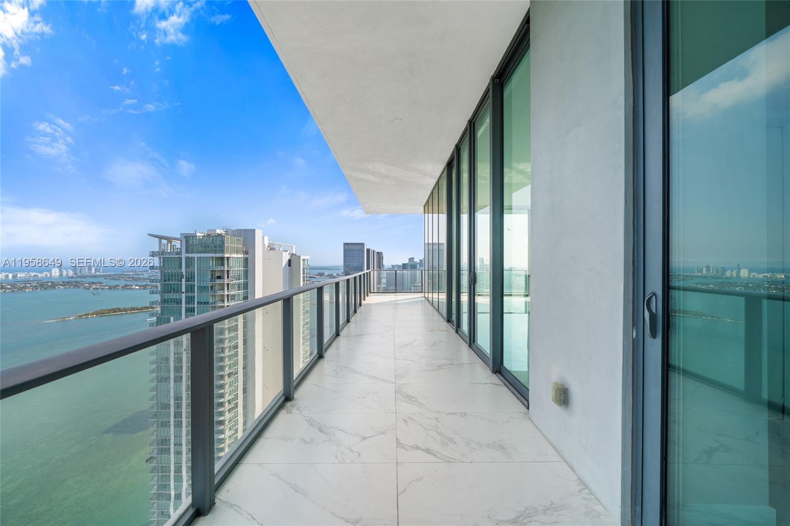 480 NE 31st St Unit: PH5101