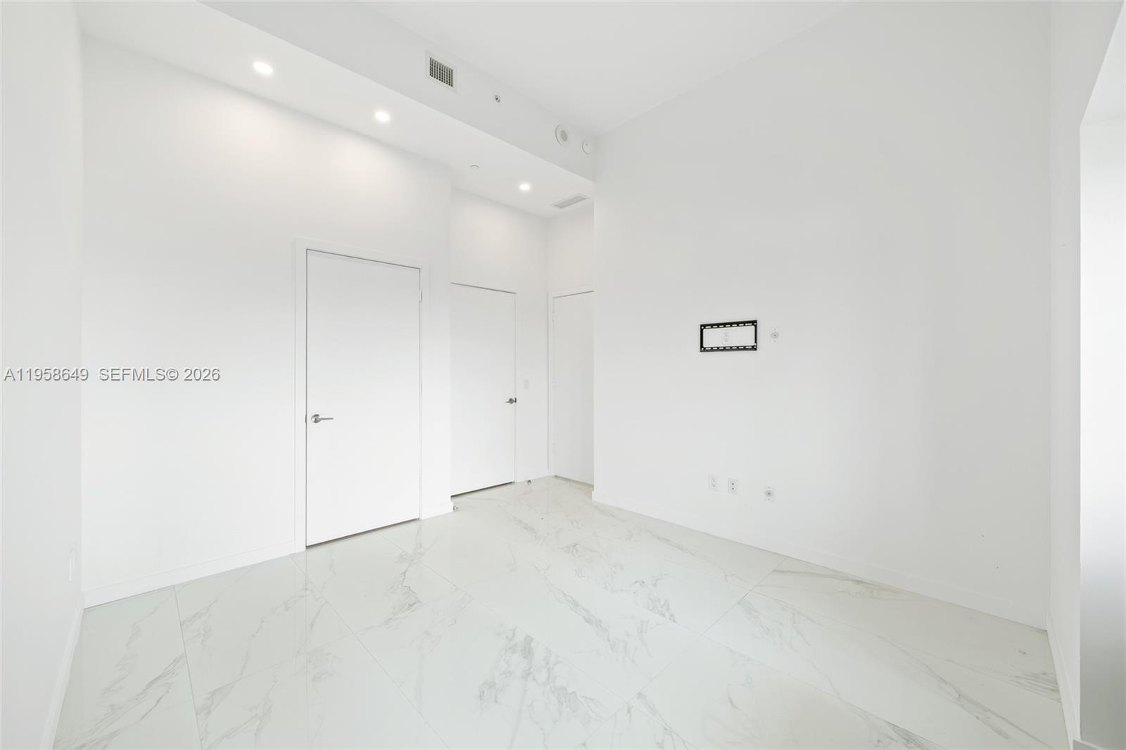 480 NE 31st St Unit: PH5101