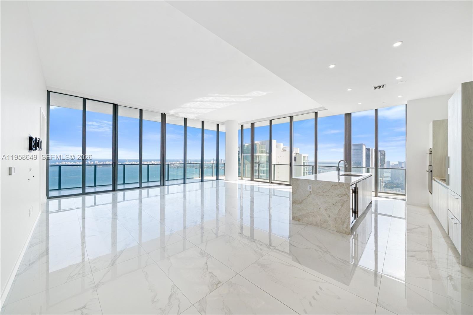 480 NE 31st St Unit: PH5101