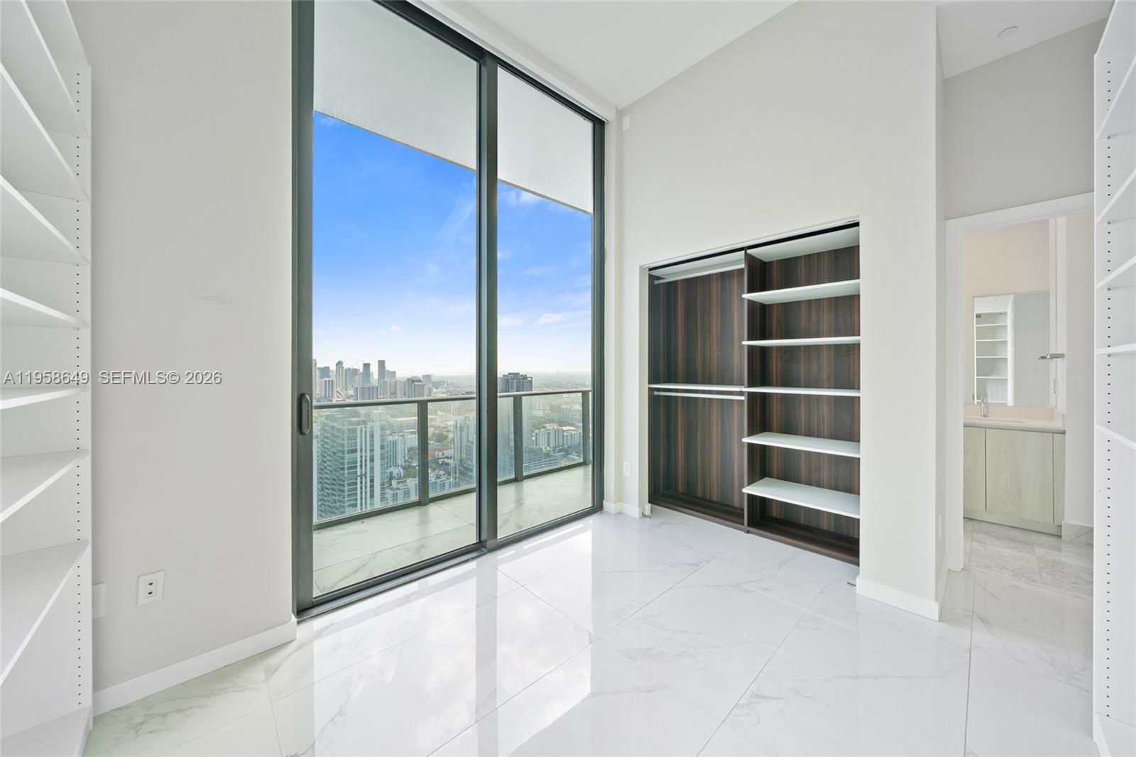 480 NE 31st St Unit: PH5101