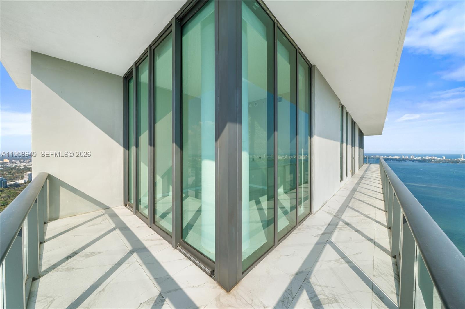 480 NE 31st St Unit: PH5101