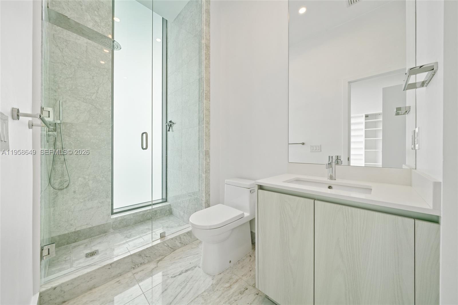 480 NE 31st St Unit: PH5101