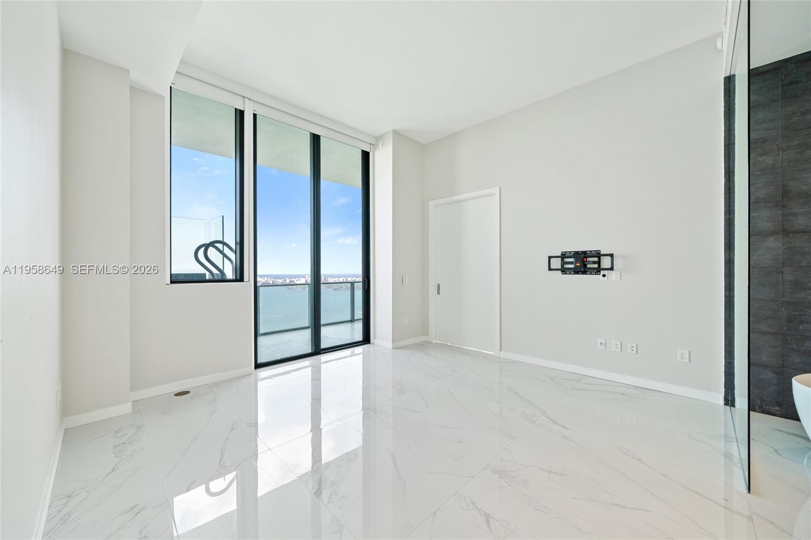 480 NE 31st St Unit: PH5101