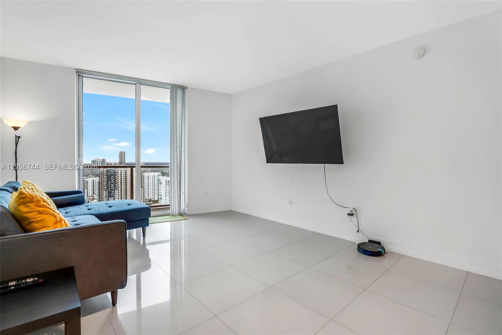 185 SW 7th St # 3508