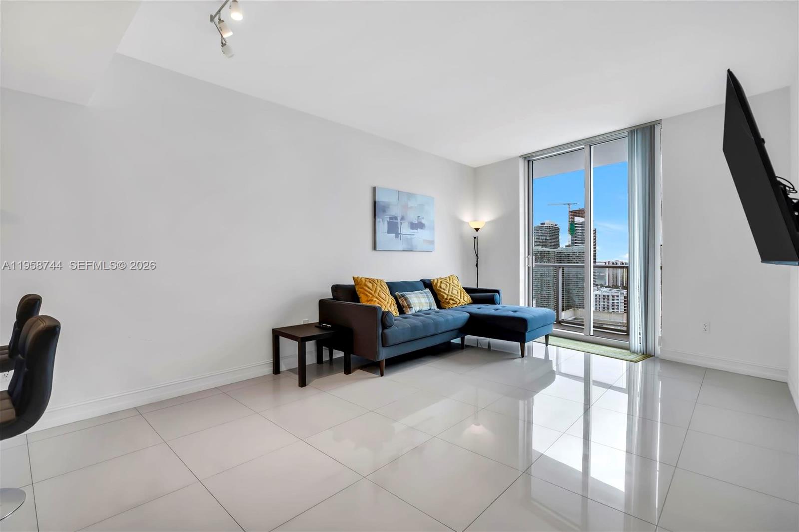 185 SW 7th St # 3508