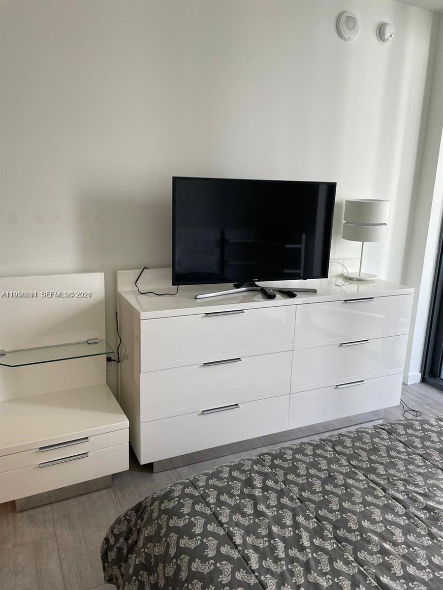 1000 Brickell Plaza # 2809