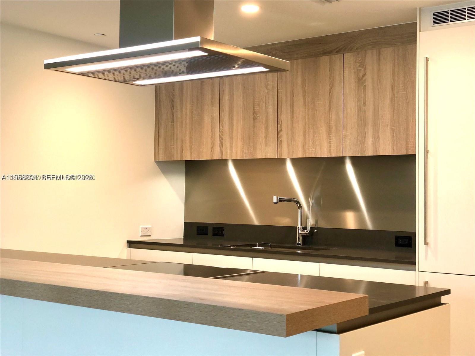 1000 Brickell Plaza # 2414