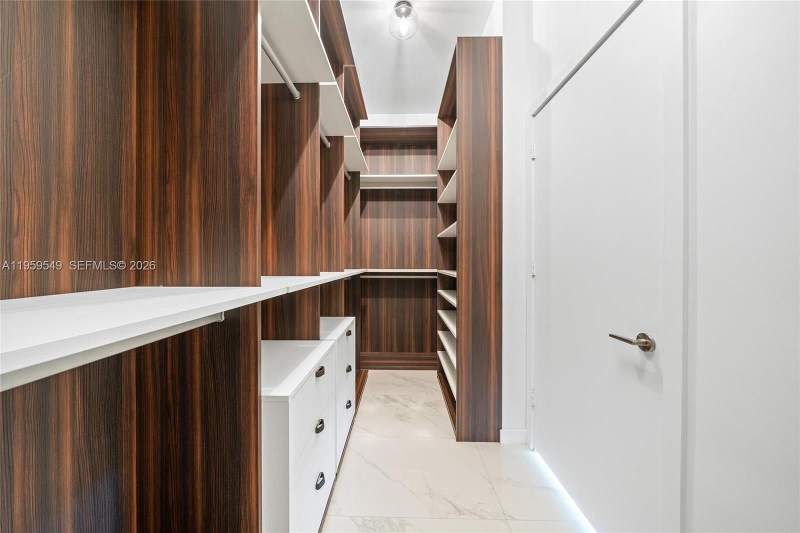 480 NE 31st St Unit: PH5101