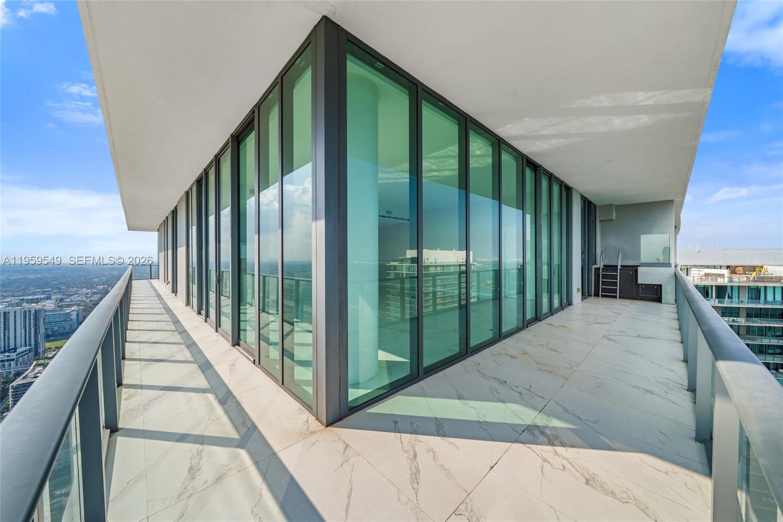 480 NE 31st St Unit: PH5101