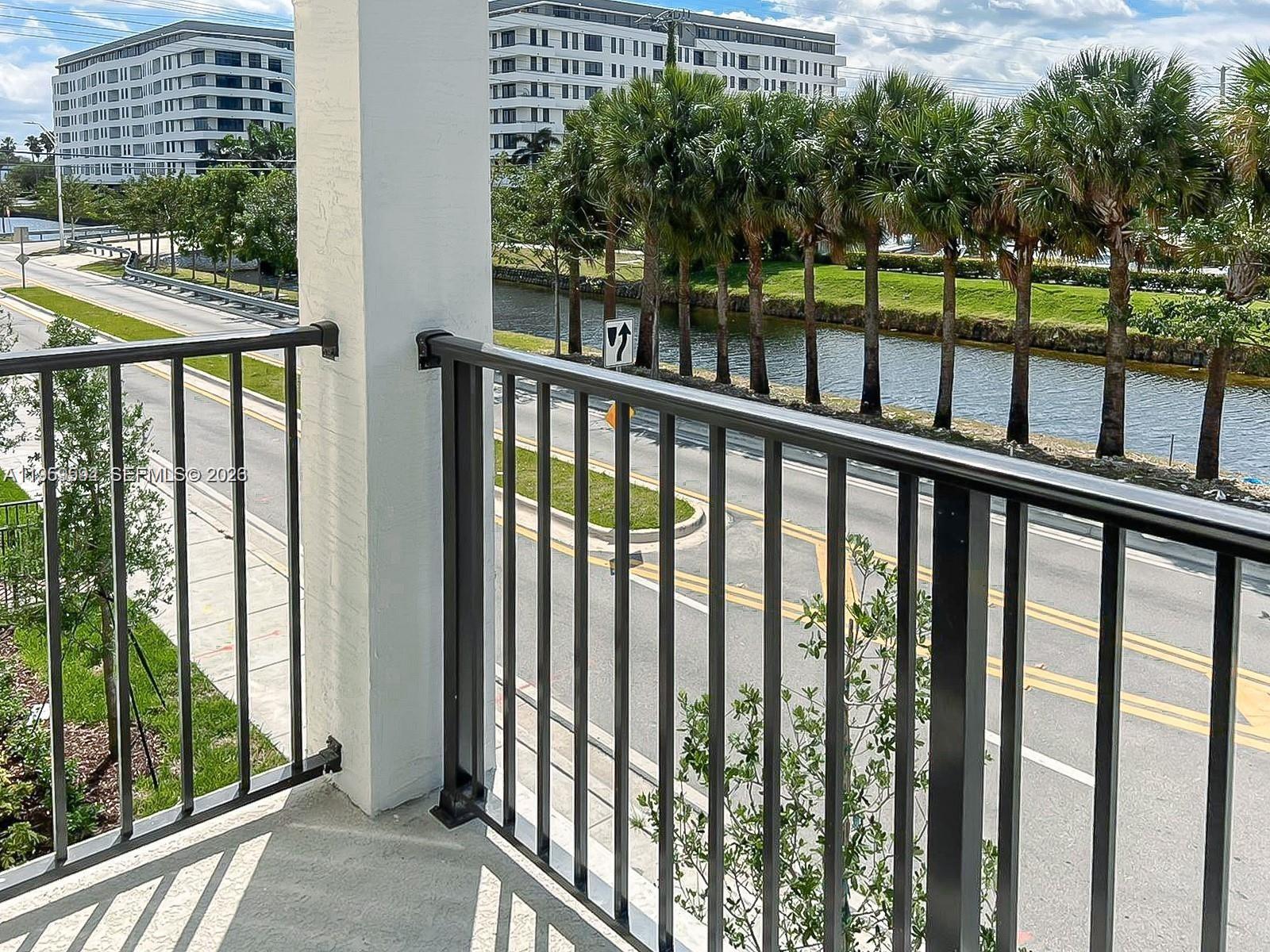 8001 NW 41st St # 206 Unit: F-206