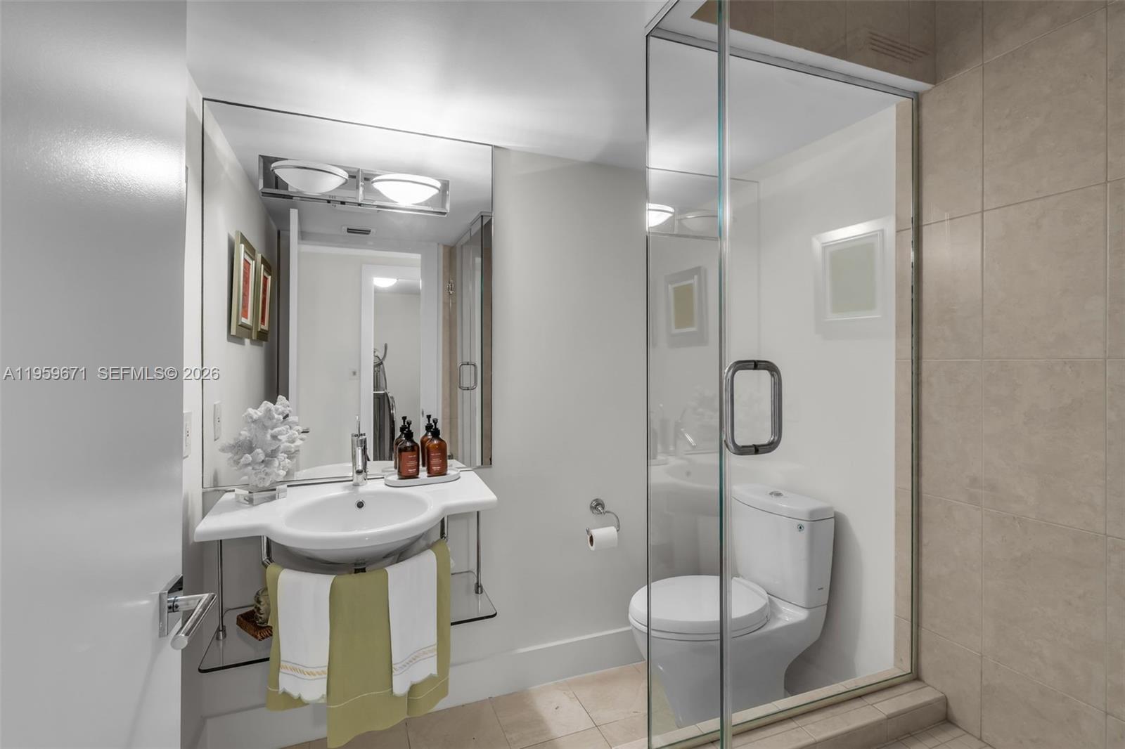 151 Crandon Blvd # 802