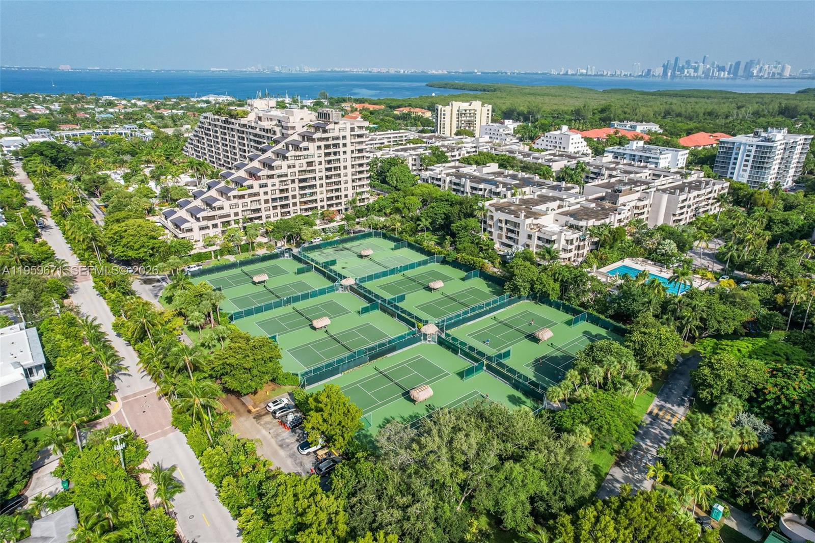 151 Crandon Blvd # 802