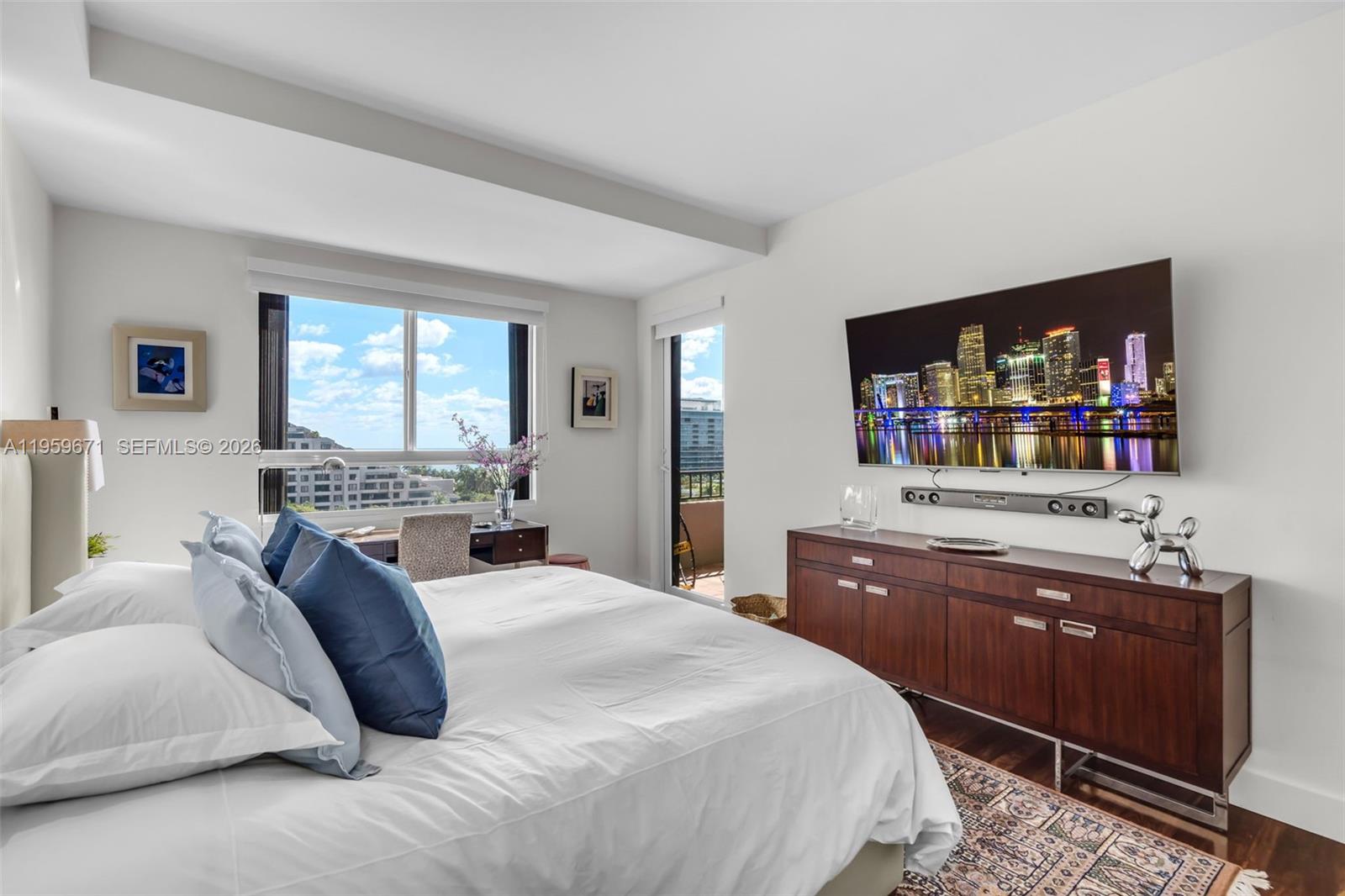 151 Crandon Blvd # 802