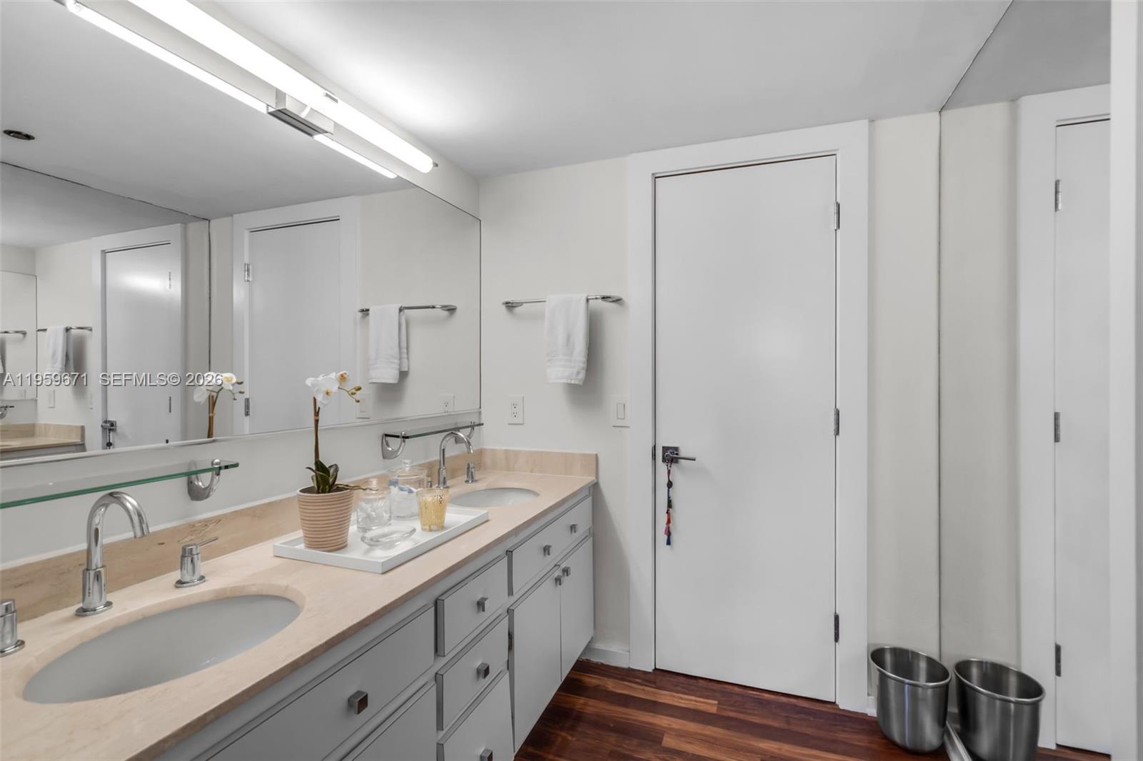 151 Crandon Blvd # 802