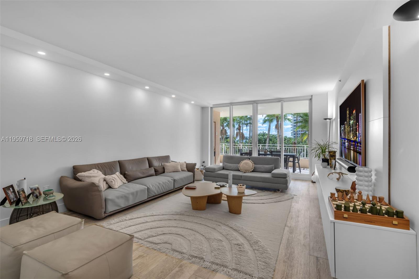 791 Crandon Blvd # 501