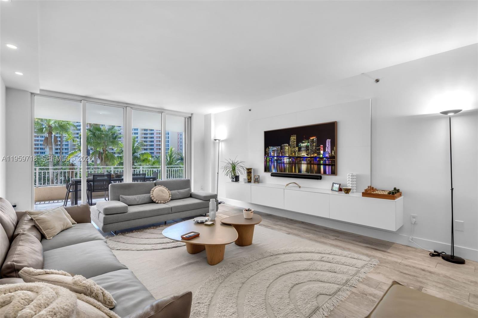 791 Crandon Blvd # 501