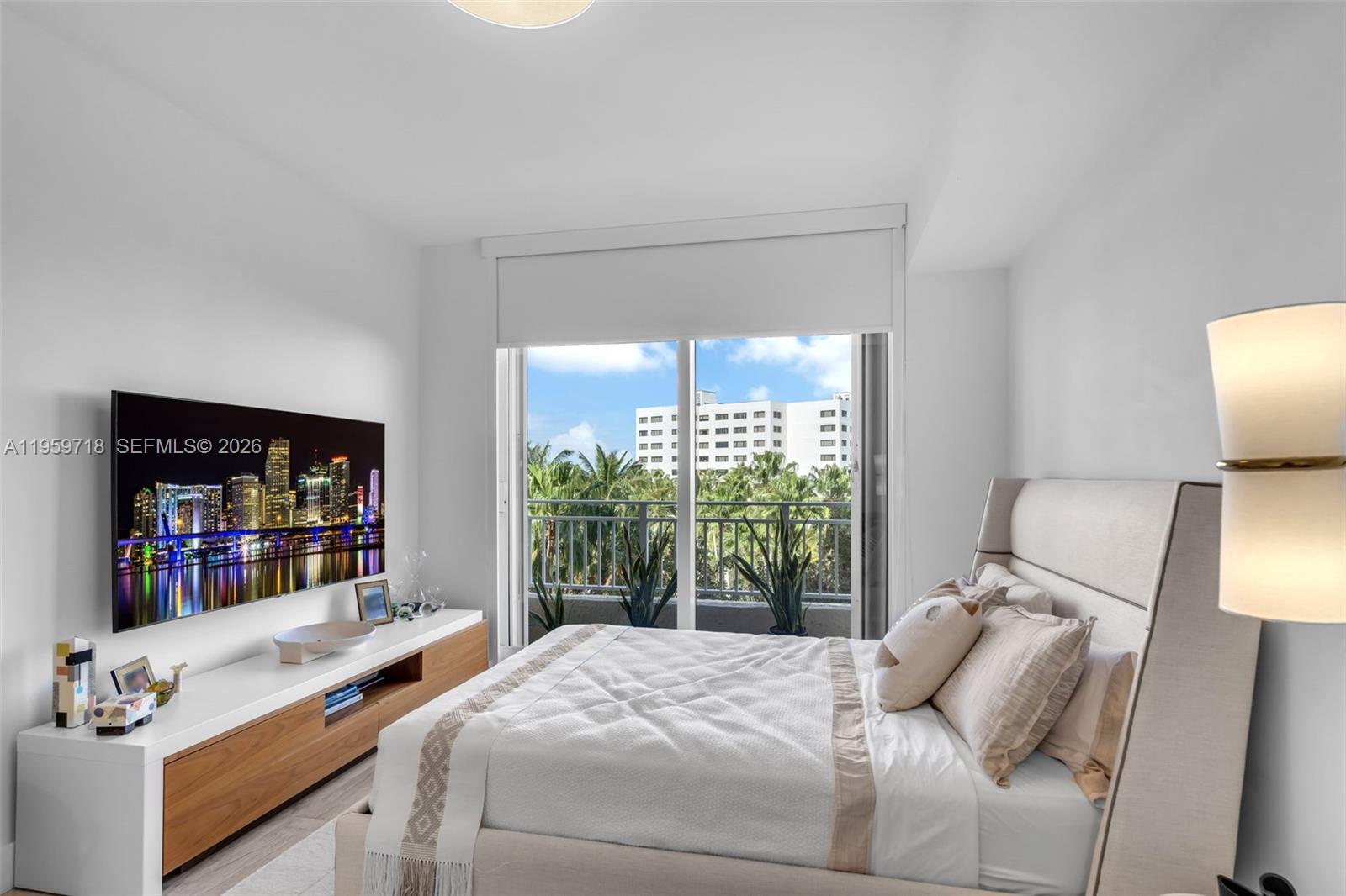 791 Crandon Blvd # 501