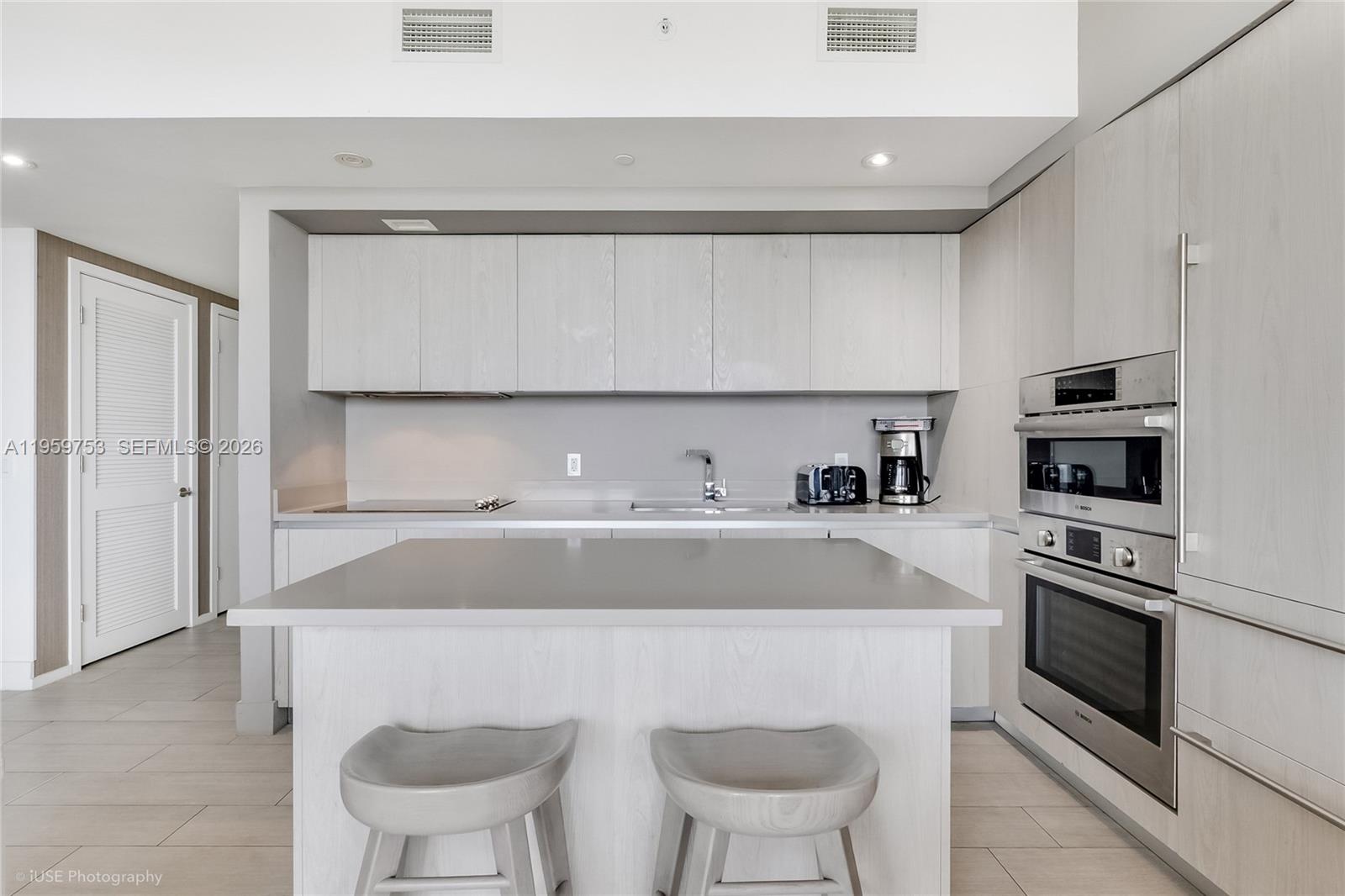 4010 S Ocean Dr # R2204