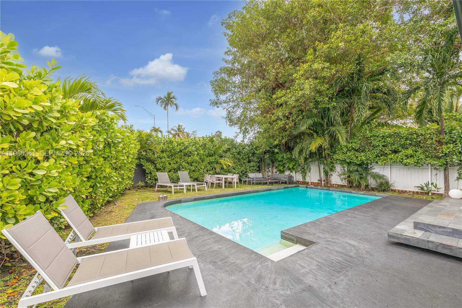 63 SW 31st Rd