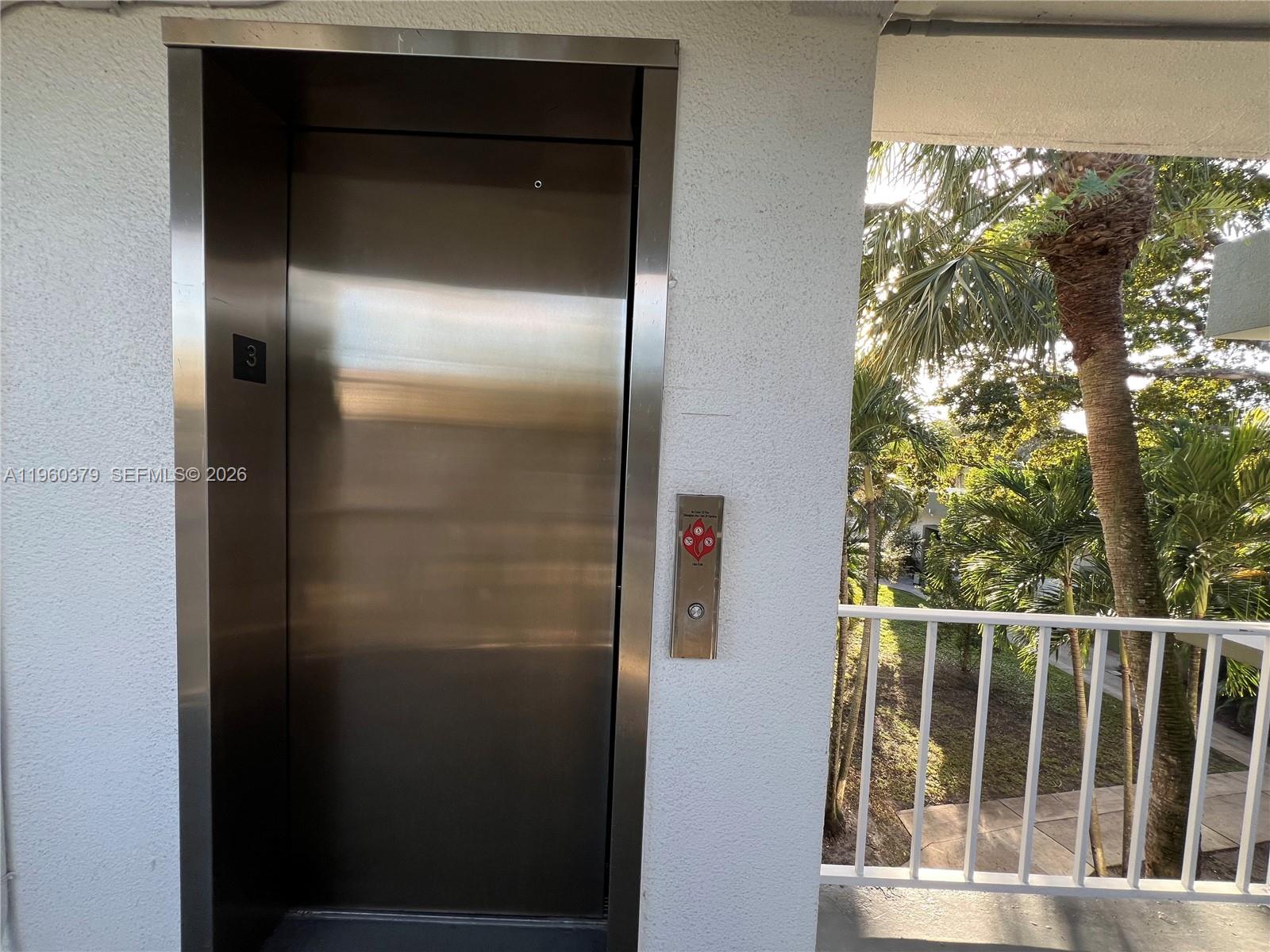 4255 N University Dr # 304